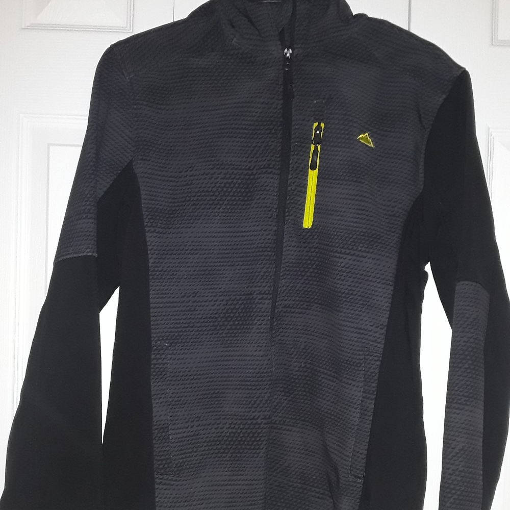 Snozu Performance Boys L(14/16) Soft Shell Winter Jacket Excellent Condition